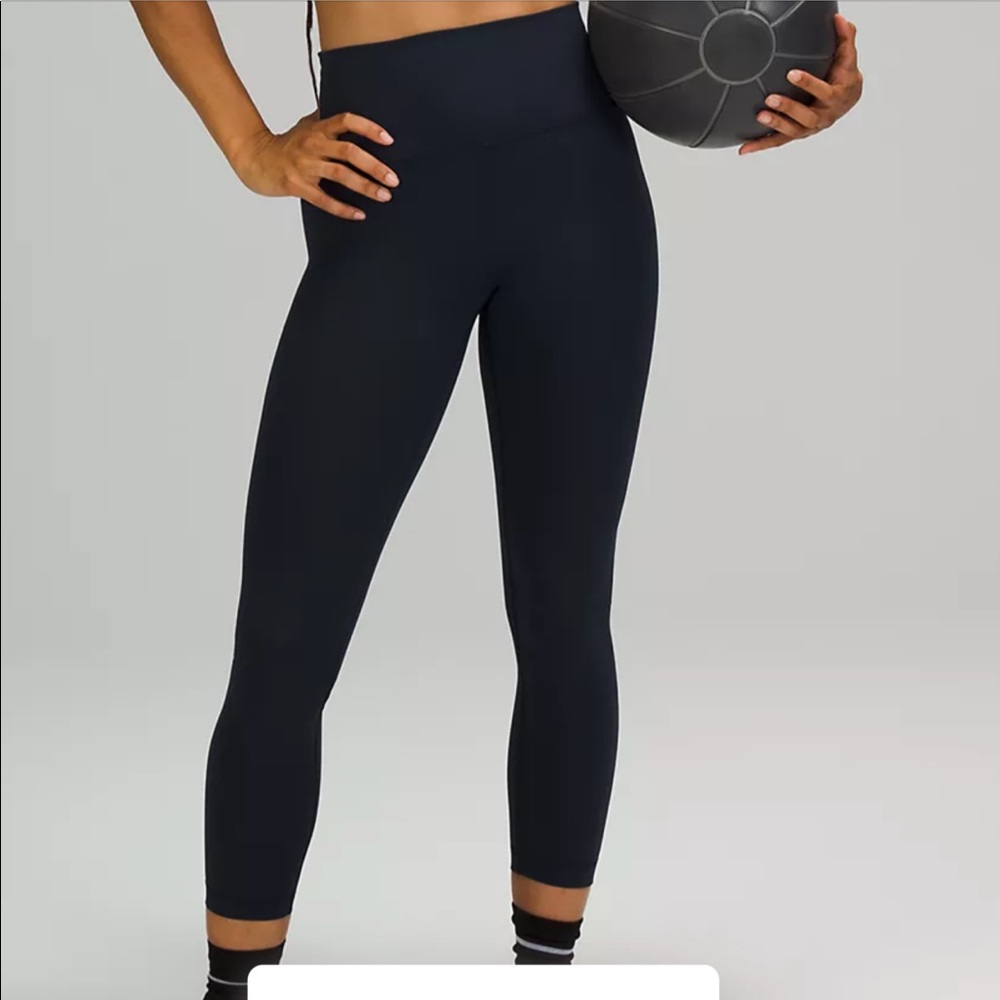 - Lululemon Wunder Train HR “25 True Navy Size 14